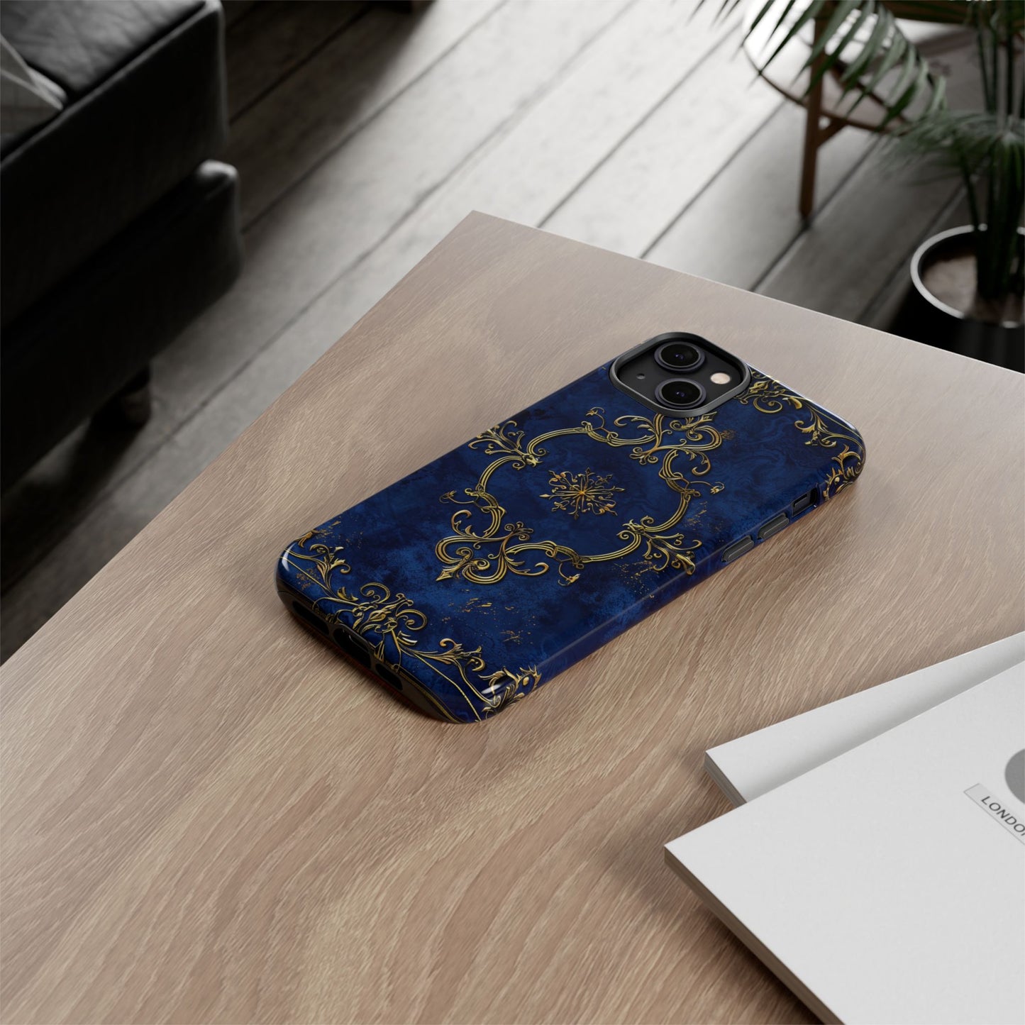 A touch of gold iPhone & Samsung phone cases